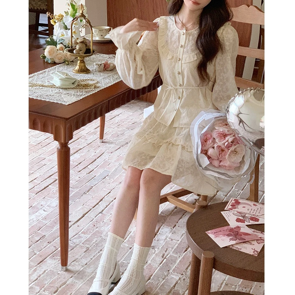 Acaine阿彩呢 罗蒂千金/减龄洋气时尚套装别致绣花优雅上衣半身裙