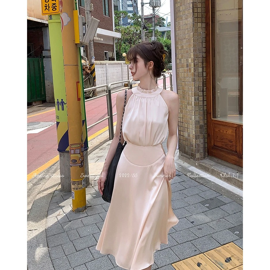 Acaine阿彩呢【珍尼弗小姐】辣妹套装高级感香槟挂脖无袖上衣半裙