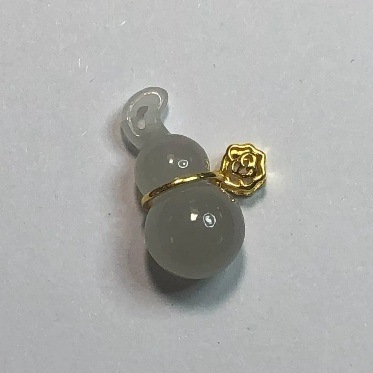 1026冰烟紫葫芦吊坠