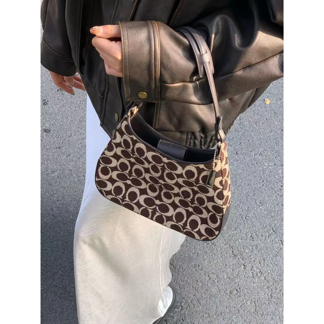 95新 COACH/蔻驰 肥肥中古/单肩包