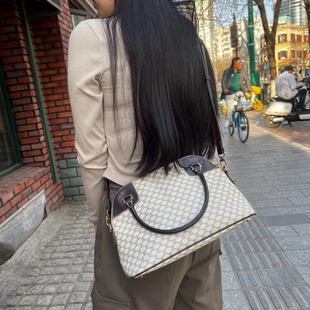 90新 Celine/思琳 Celine中古贝壳包凯旋门老花