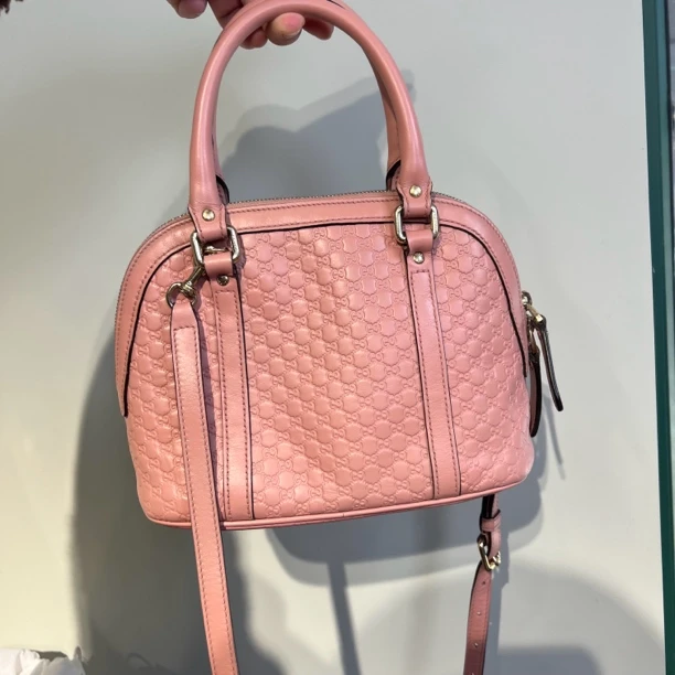 95新 GUCCI/古驰 Gucci贝壳小号粉色斜挎包