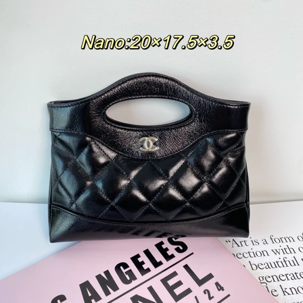 全新未使用 Chanel/香奈儿 25P 31bag nano黑色油蜡羊皮斜挎包