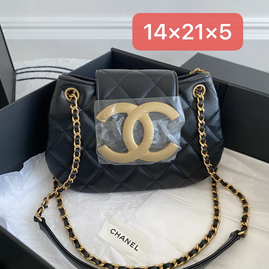 全新未使用 Chanel/香奈儿 24C 复古大logo腋下斜挎包公价 39800
