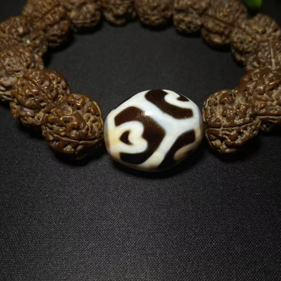 【梵运】颗粒朱砂六瓣莲花达落手串，尺寸28*23.5*19.1mm