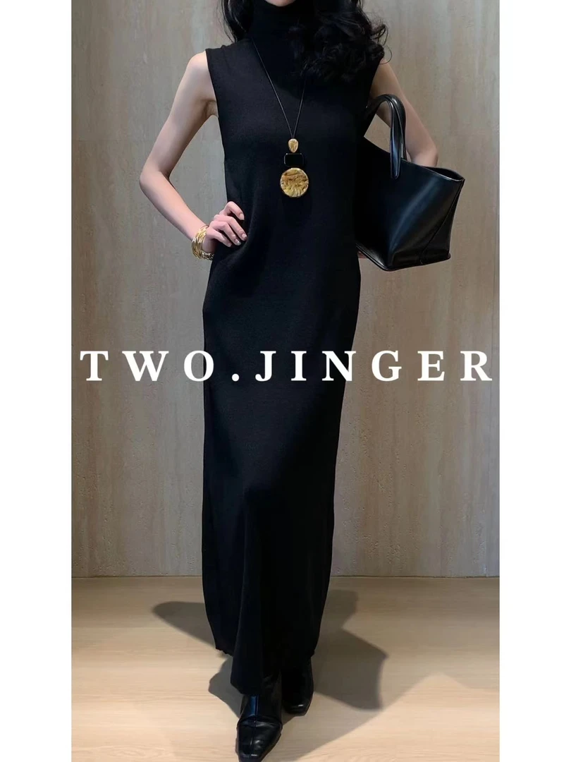 二静子 极简约静奢  (随意搭）精致贵气毛针织连衣裙 HG9991