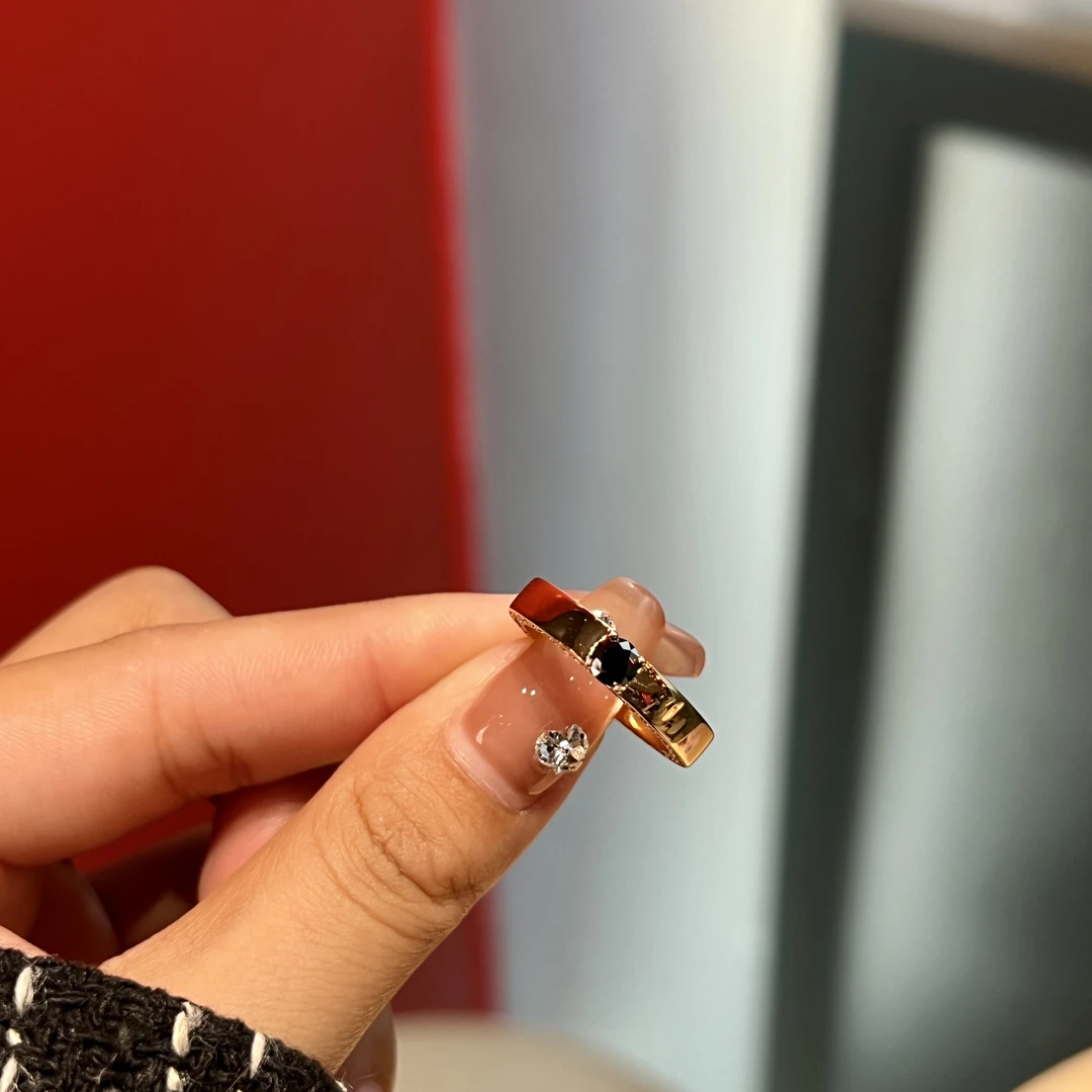 莫桑石戒指 黑色莫桑钻 0.3克拉 真爱守护 意大利工艺戒指礼物