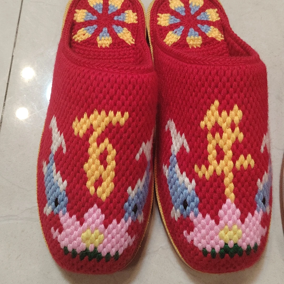 成品拖鞋手工钩织居家棉拖鞋毛线钩编拖鞋女款针织情侣编织陪嫁