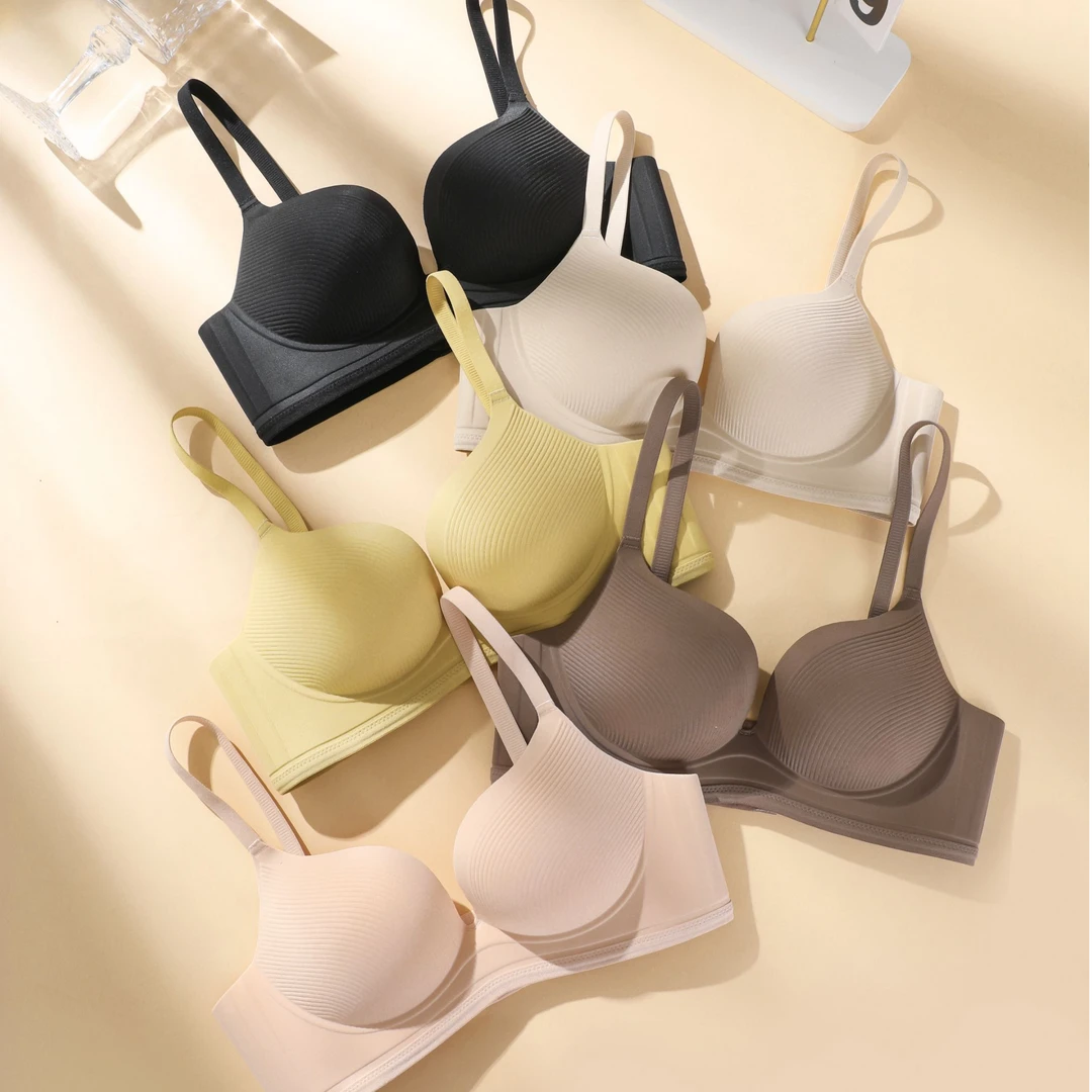 美背无痕内衣女小胸聚拢显大收副乳防下垂无钢圈舒适上托文胸罩