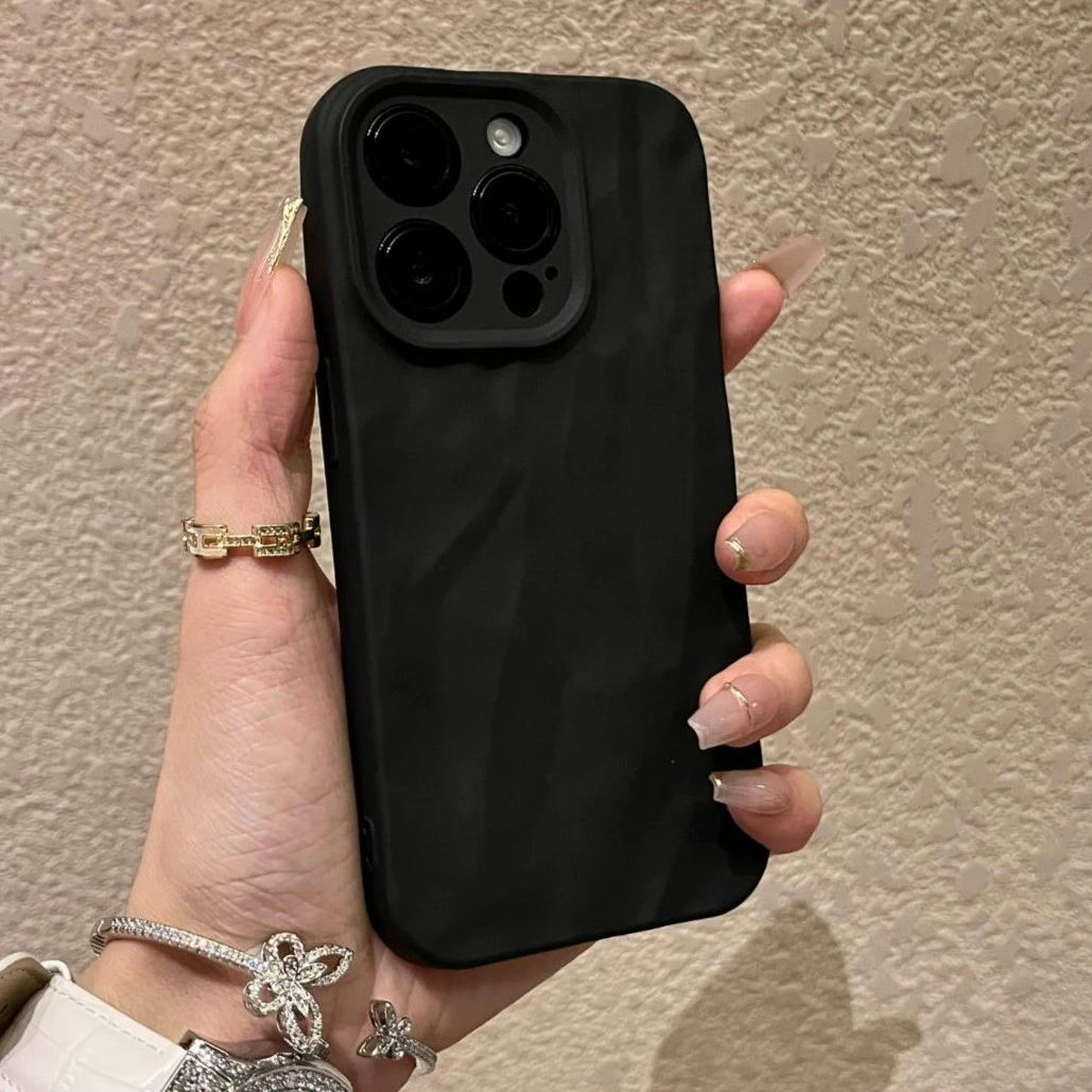 高级黑褶皱iPhone15Promax手机壳苹果13/14小众百搭12全包11女xr