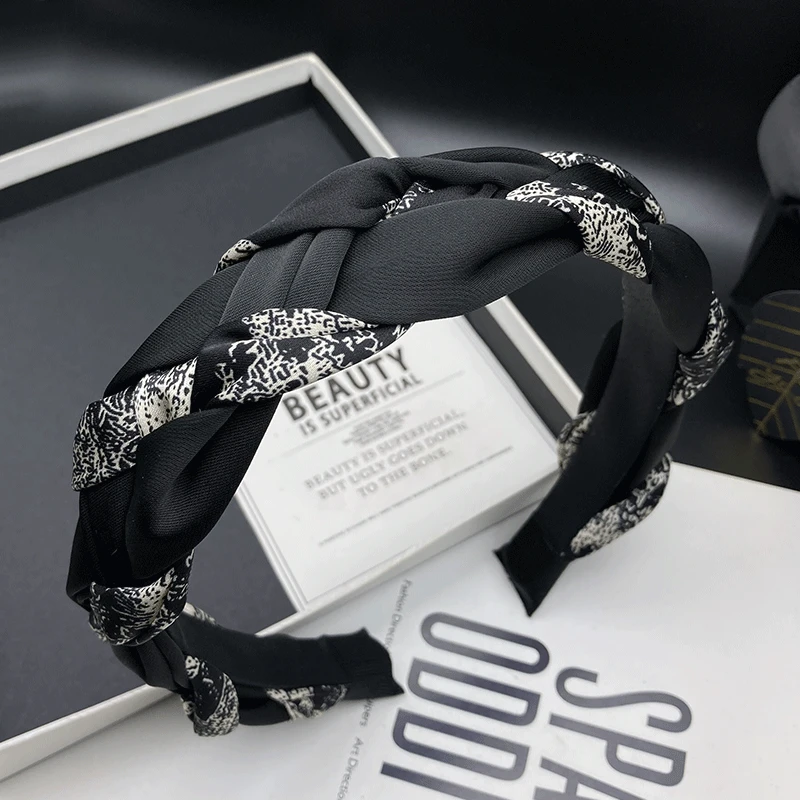 新款窄边编织发箍气质网红时尚黑色外出简约百搭小香风复古发卡