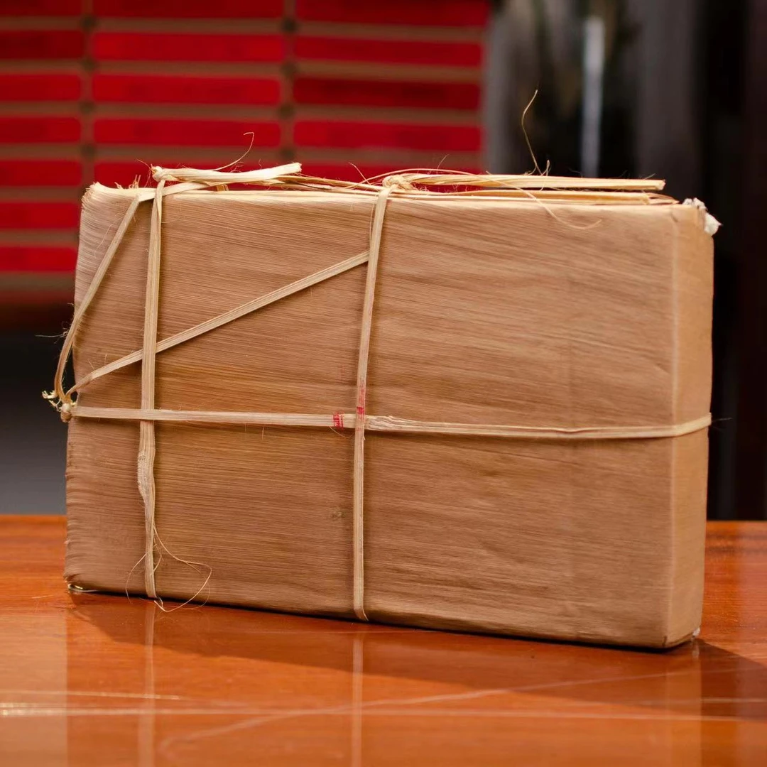 诺源 2006年 喜见花开青砖 普洱生茶 1000克/砖