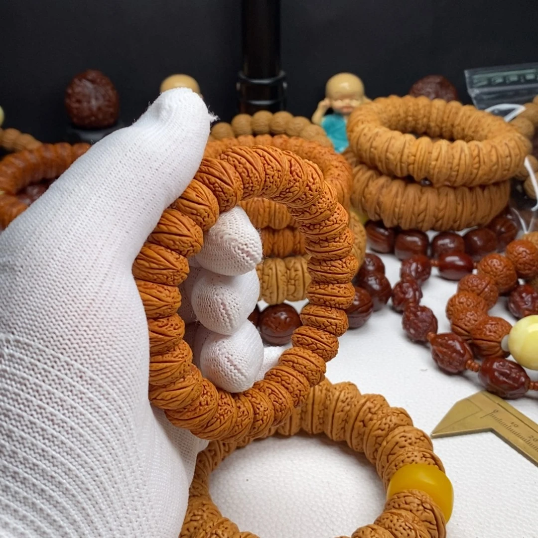 【闪购商品】桃核手串默*阿巴阿巴阿巴