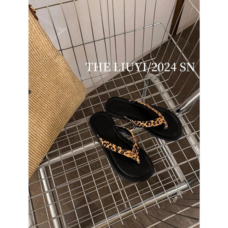【LIUYI】夏季豹纹夹脚人字凉拖鞋6103