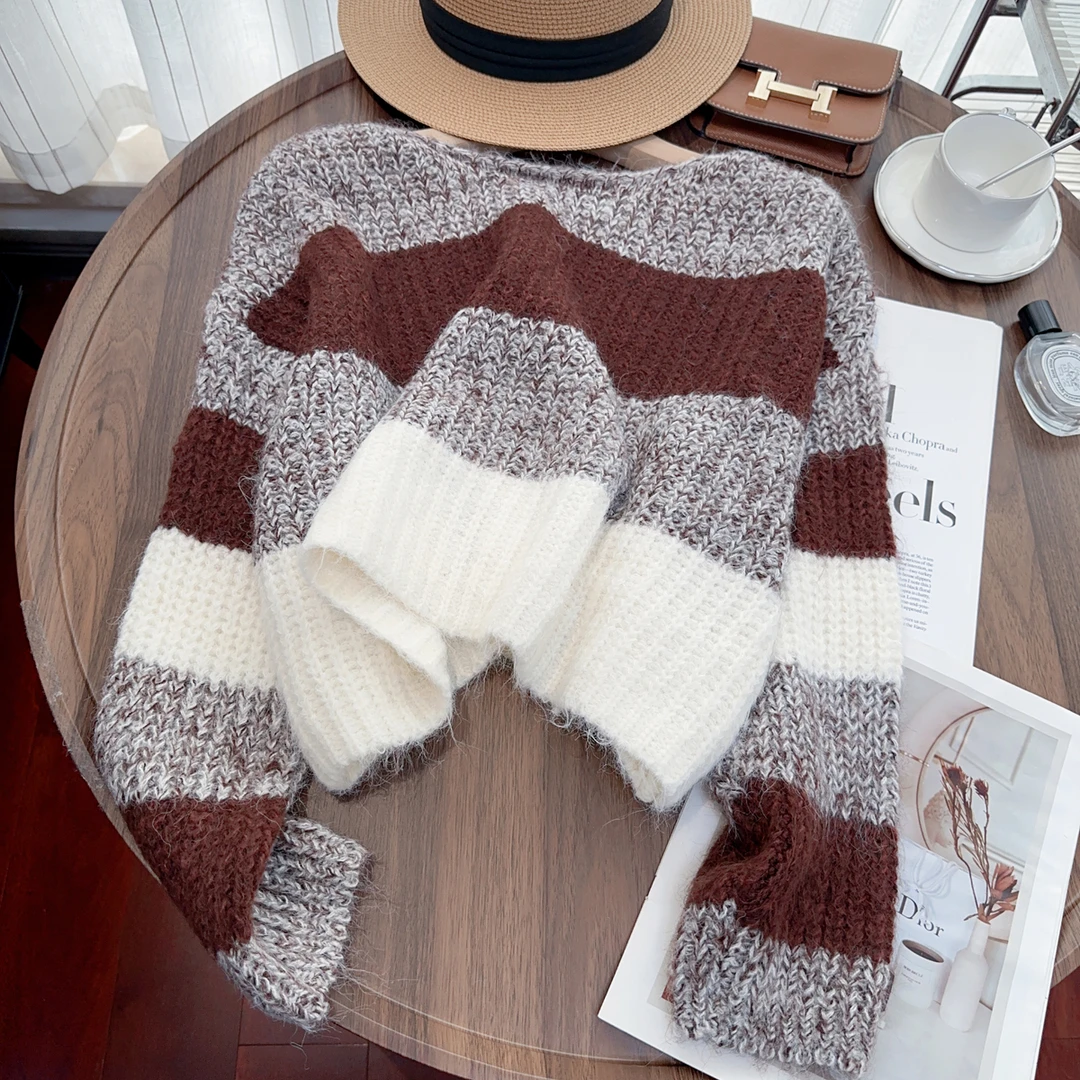 2024秋冬新款慵懒风宽松显瘦毛衣女高级感肌理粗针圆领小众上衣