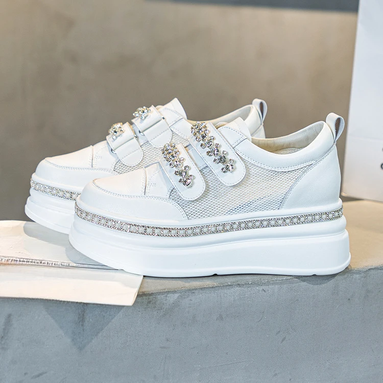 真皮网纱内增高小白鞋女2024春夏新款水钻魔术贴透气厚底休闲板鞋