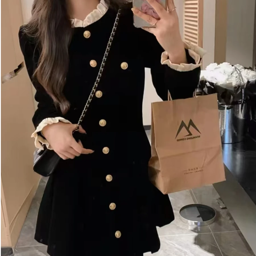 秋冬韩系高级感穿搭小个子丝绒连衣裙女上衣时尚小香风打底小黑裙