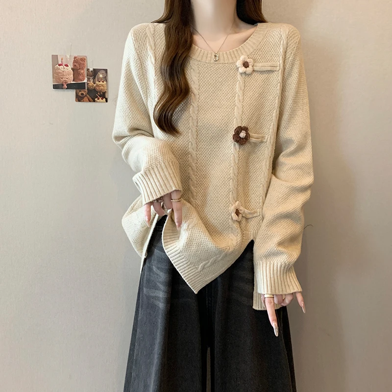 大码女装立体花朵长袖针织衫女秋冬胖mm遮肚子显瘦开叉设计感毛衣