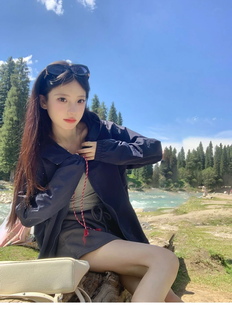 藏青色春秋季抽绳百搭款时尚户外运动休闲个性简约通勤防风短外套