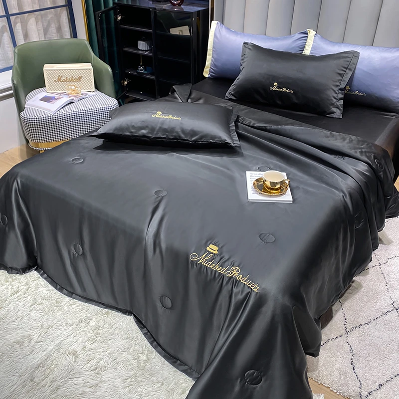 男生黑色夏季薄被子冰丝空调被4件套床笠款可水洗办公室宿舍夏被4