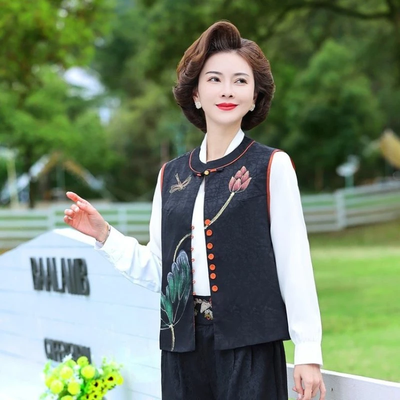 中老年妈妈春装双面穿马夹女士背心春季新款马甲开衫外穿坎肩