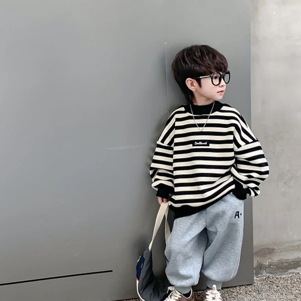 男童套头卫衣加绒新款秋冬儿童衣服大童时髦炸街童装男孩冬季上衣