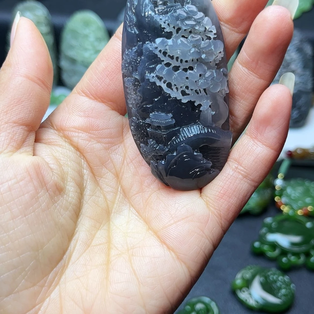 【闪购商品】和田玉颈饰未镶嵌糕*