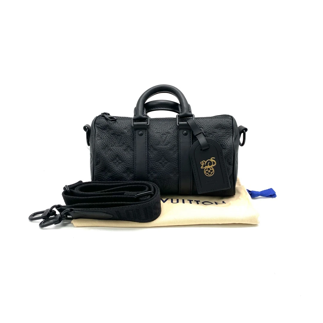 95新 LouisVuitton/路易威登 黑色全皮压花keepall25斜挎包 25/15