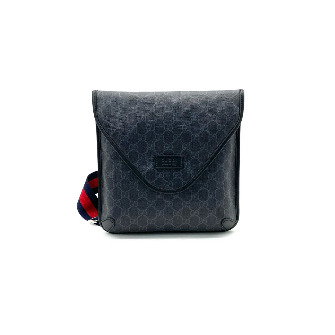 99新 GUCCI/古驰 黑老花斜挎包 尺寸26/27