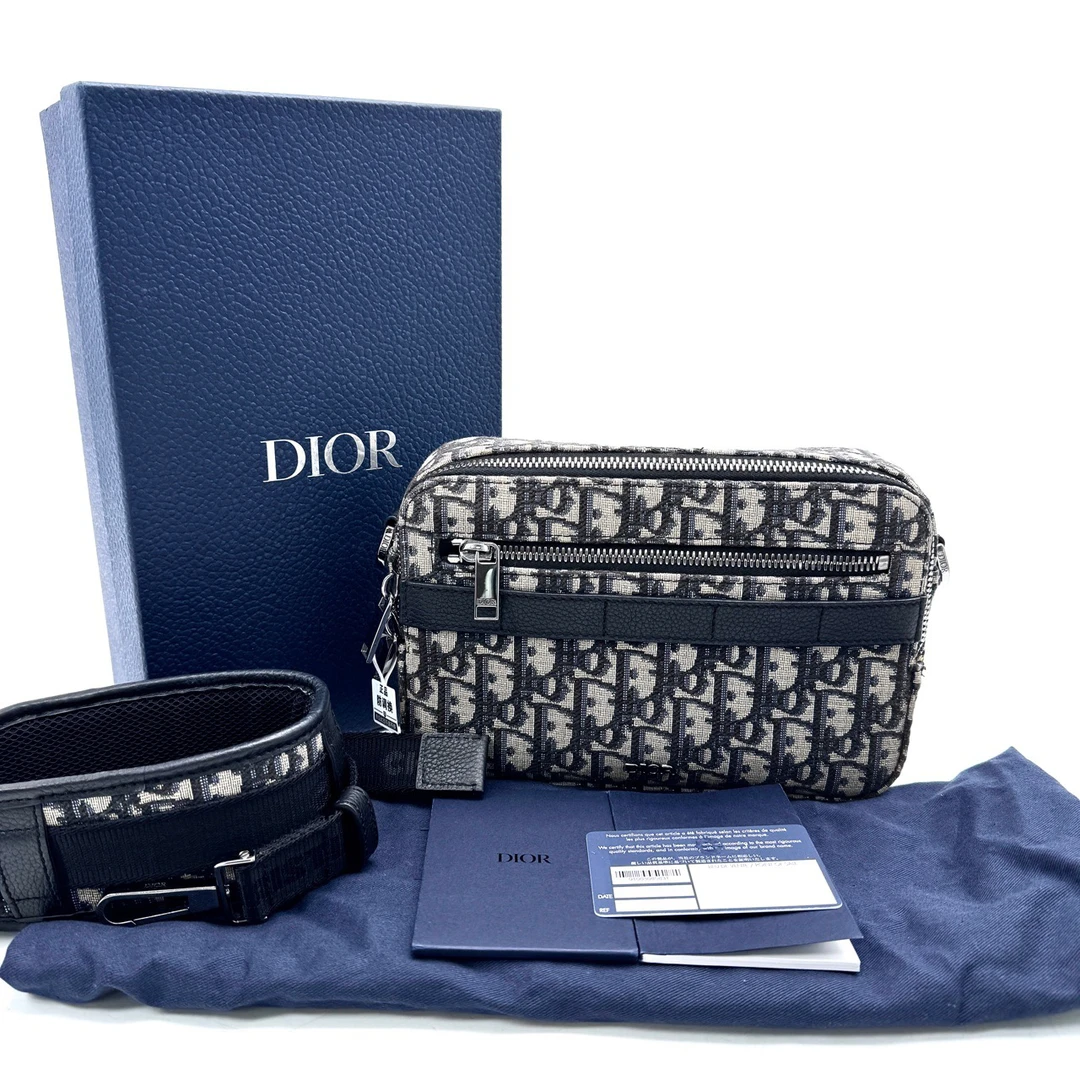 95新 DIOR/迪奥 98新经典老花帆布相机包 尺寸22/15