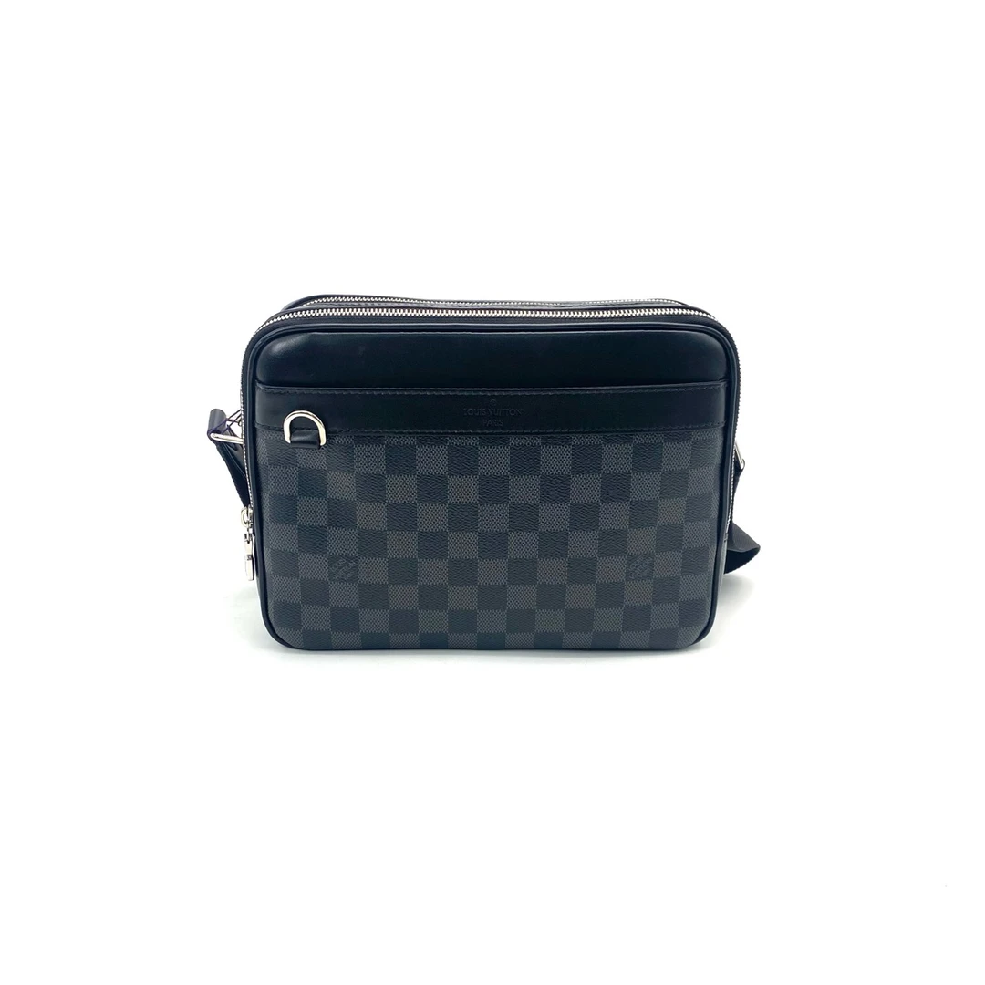 95新 LouisVuitton/路易威登 98新 黑棋盘格拼皮记者包 尺寸26/19
