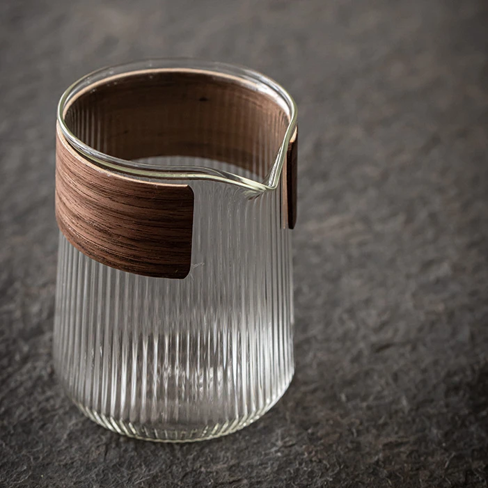 锤纹玻璃公道杯加厚耐热日式公杯家用透明木把茶海单个分茶器