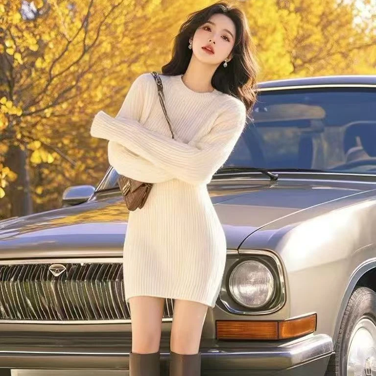 米白色针织连衣裙秋冬内搭修身显瘦绝美奶呼呼高级感慵懒气质裙子