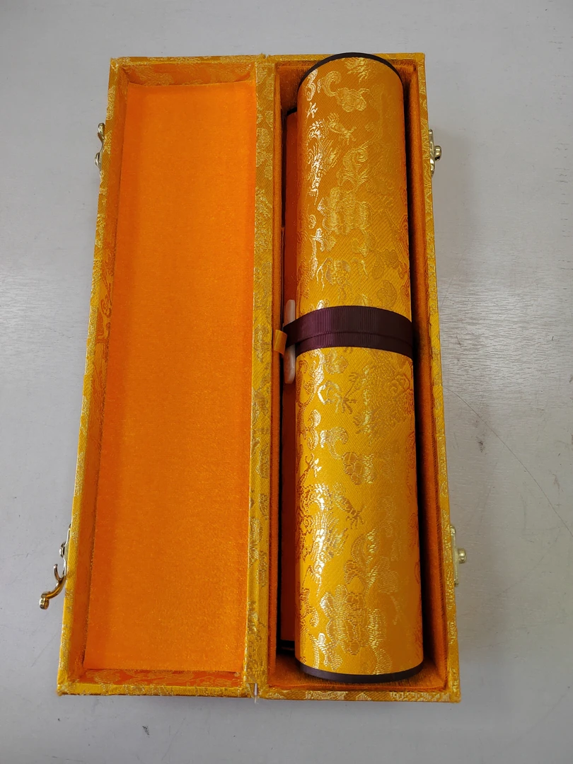 1015:精裱礼盒装30cm×5m仿古半生手卷（绫布不挑款）