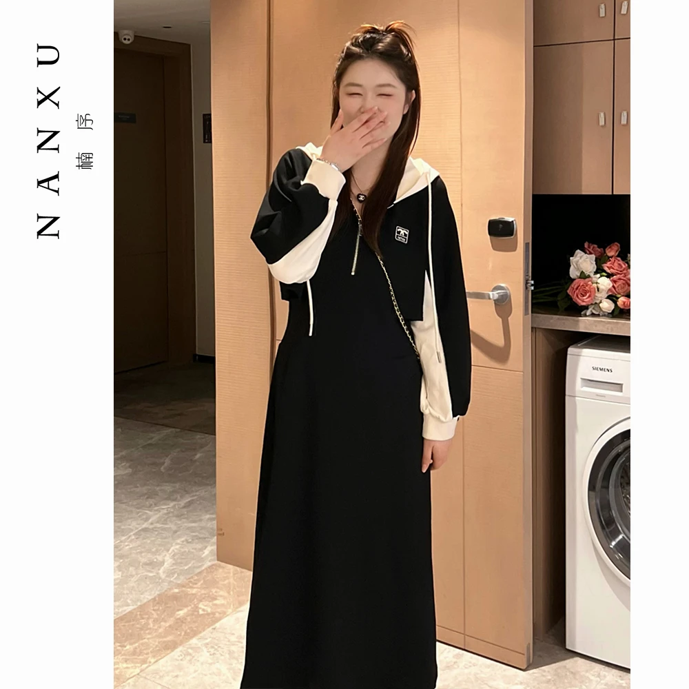 楠序胖mm大码女装 2025春季时尚显瘦连帽黑色高贵连衣裙YZ32029