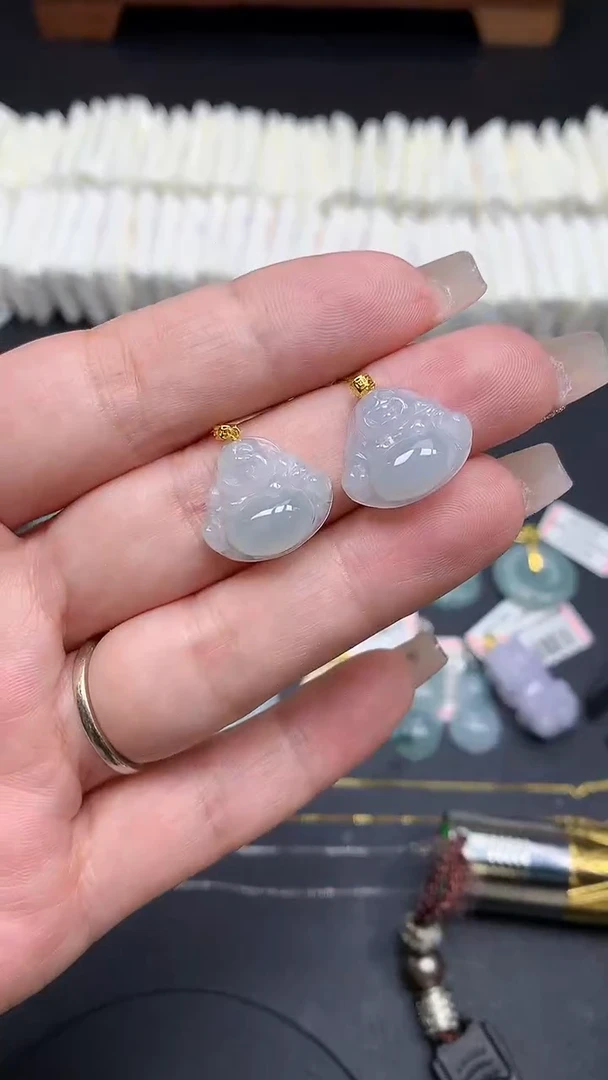 【闪购商品】翡翠吊坠(不含链)18K金镶嵌MS118143（多样性发一件）