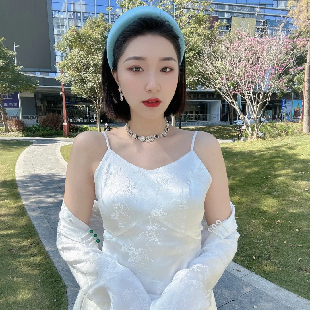 【如梦】夏季带胸垫桑蚕丝女打底背心吊带