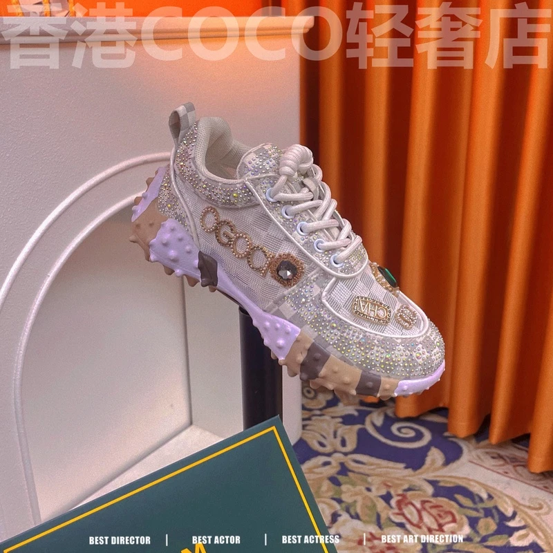 【超越专属】潮流白色满钻显瘦榴莲鞋摇摇鞋女鞋潮流时尚厚底重工