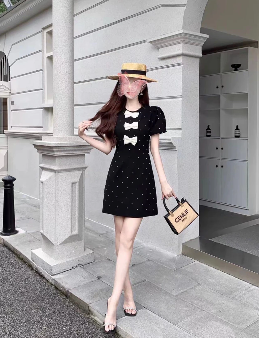 鑫蒂故事重工钉珠减龄蝴蝶结圆领短袖小个子连衣裙JYE4649