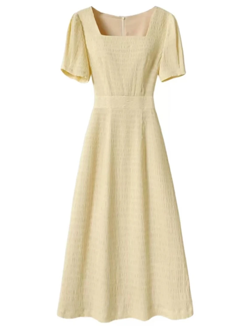 随机挑选连衣裙一个