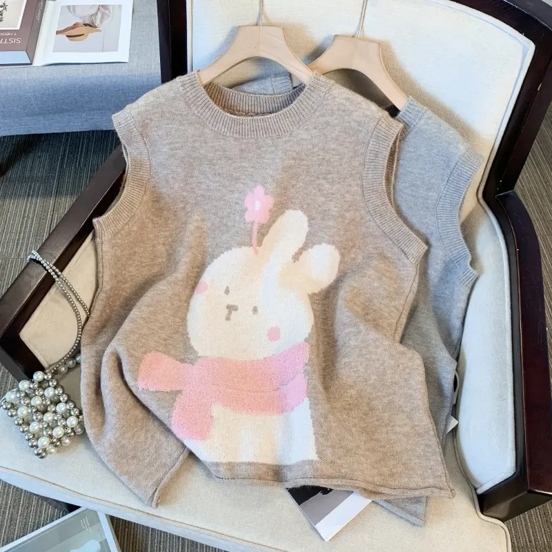 秋冬新款孕妇甜美兔子绣花圆领无袖外搭毛衣马甲外穿时尚