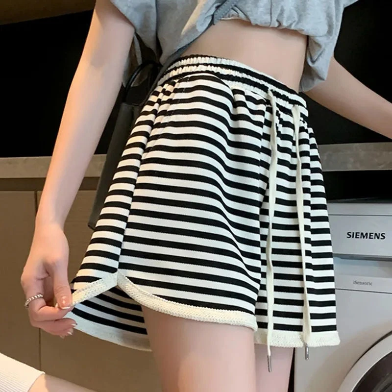 夏天女士高腰a字短裤女夏季百搭时尚宽松显瘦大码热裤条纹阔腿裤