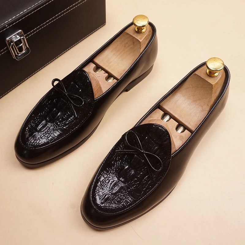 2024春夏季潮流韩版尖头皮鞋增高套脚百搭男士商务时尚休闲男皮鞋