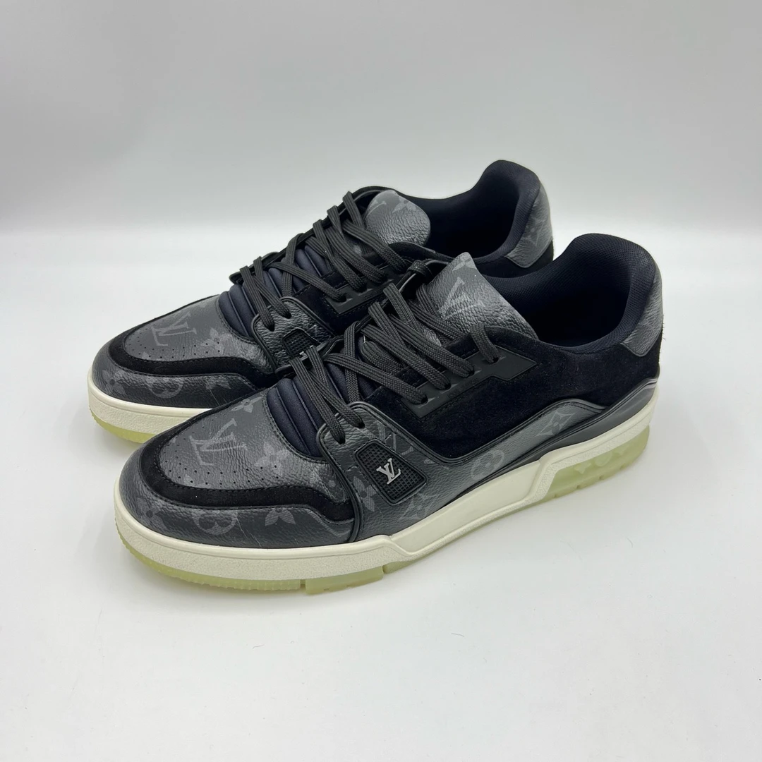 95新 LouisVuitton/路易威登 41.5码-42码 老花绒面时尚板鞋