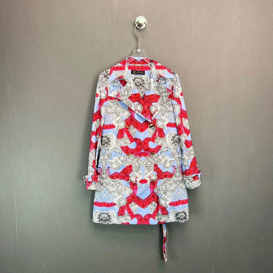全新未使用 VERSACE/范思哲 38码/满印花纹双排扣大衣/9035026