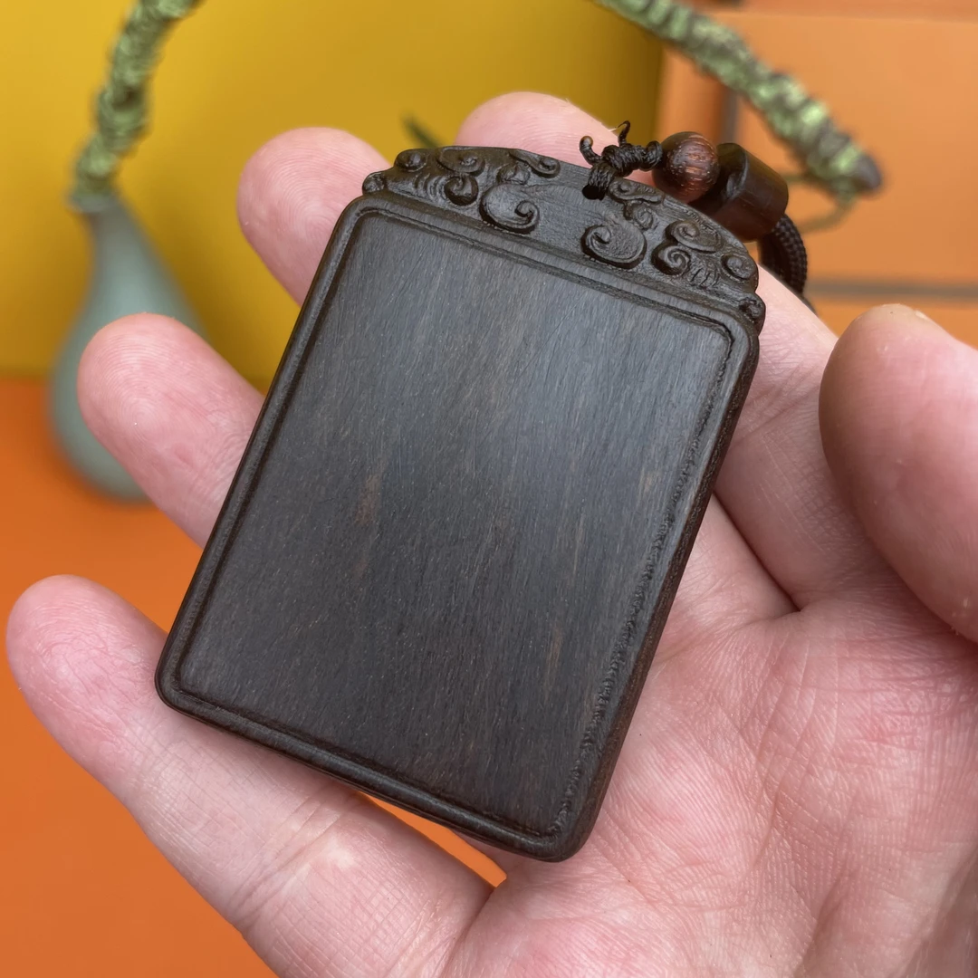 无事牌 4/6m（脖挂绳原木精雕）