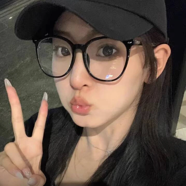 早八素颜！冷茶色温柔复古小众可配度数近视眼镜防素颜小框眼镜