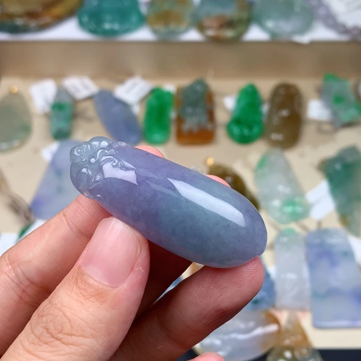 翡翠颈饰未镶嵌福瓜