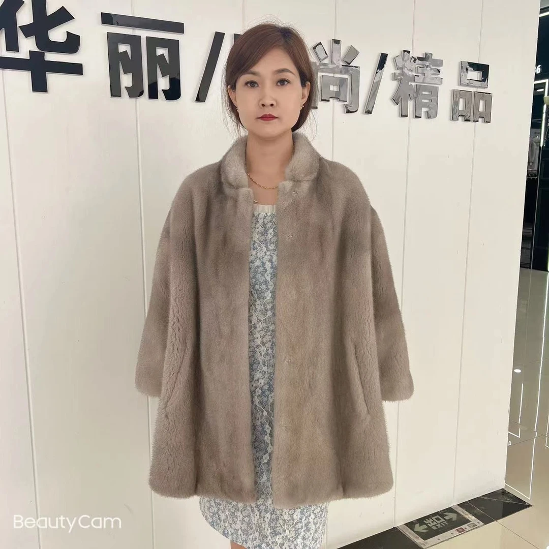 时尚银兰本色貂女装