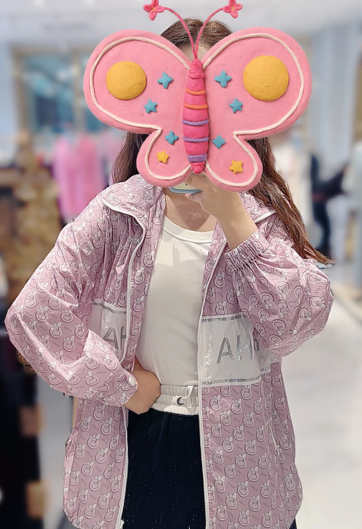 191粉色带帽风衣